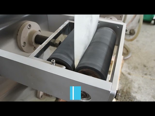 Stainless Steel Liquid Sachet Packaging Machine Automatic Heat Cutting